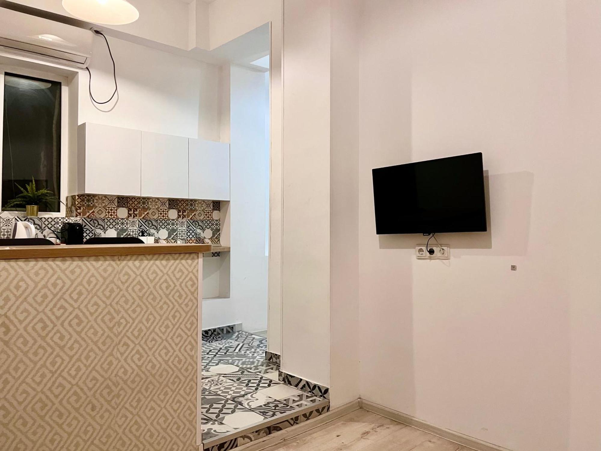 Old Town - Ultra Central Apartment Bukarest Kültér fotó
