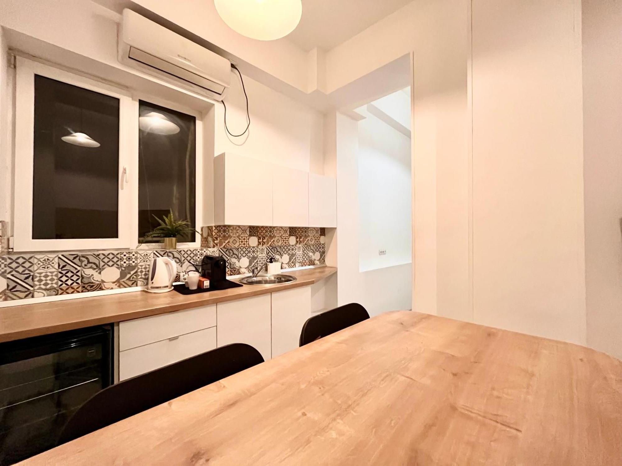 Old Town - Ultra Central Apartment Bukarest Kültér fotó